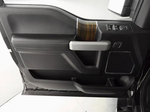 Used 2016 Ford F150 Lariat w/ Equipment Group 501A Mid image 10