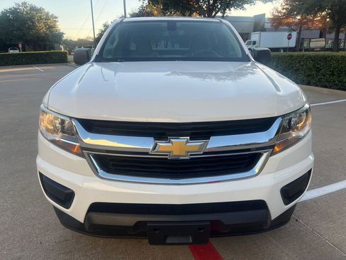 Used 2018 Chevrolet Colorado W/T image 3
