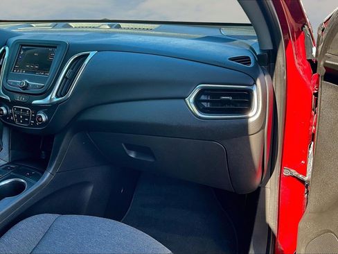 Used 2023 Chevrolet Equinox LT image 18