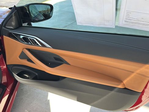 Used 2025 BMW M440i Convertible w/ Premium Package image 9