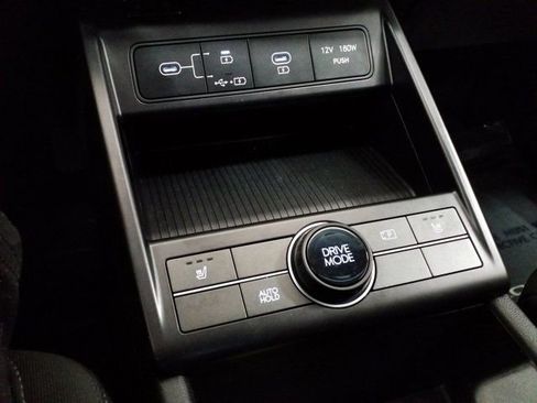 Certified 2024 Hyundai Kona SEL FWD image 8