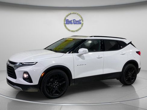 Used 2022 Chevrolet Blazer LT w/ Sound & Technology Package AWD/4WD image 2