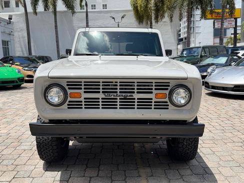 Used 2025 Ford Bronco Badlands AWD/4WD image 4