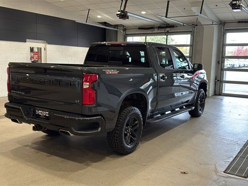 Used 2020 Chevrolet Silverado 1500 LT Trail Boss image 7