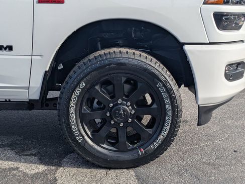 New 2026 RAM 2500 Laramie AWD/4WD image 12