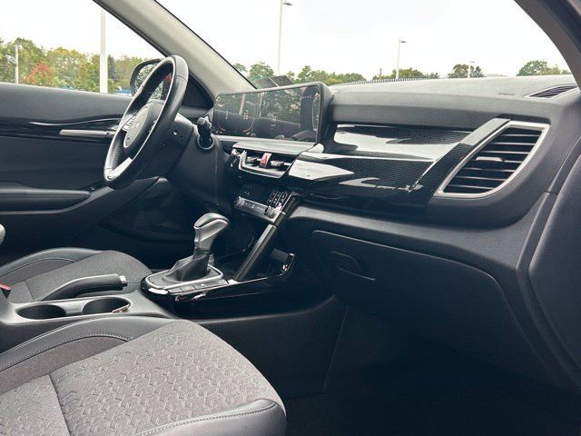 Used 2025 Kia Seltos S AWD/4WD image 26