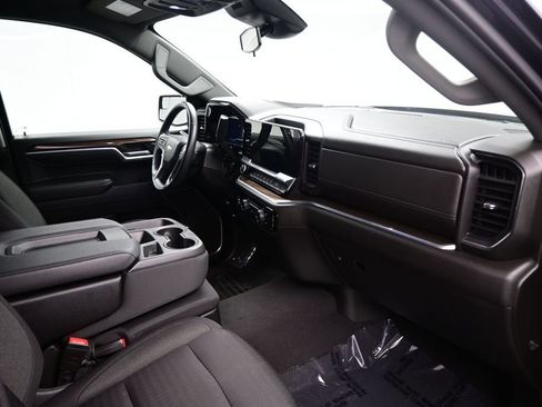 Used 2022 Chevrolet Silverado 1500 LT RWD image 11