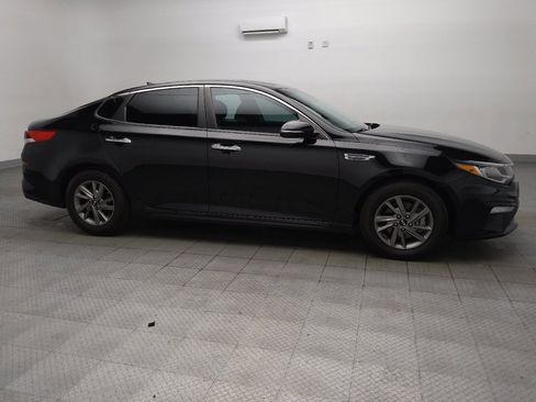 Used 2020 Kia Optima LX FWD image 11