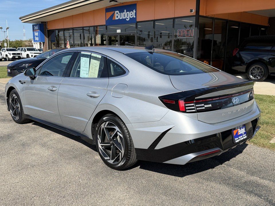 Used 2026 Hyundai Sonata SEL FWD image 3