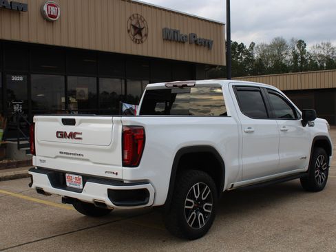 Used 2022 GMC Sierra 1500 AT4 w/ AT4 Premium Package image 8