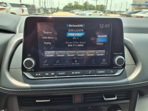 Used 2024 Nissan Rogue SV FWD image 18