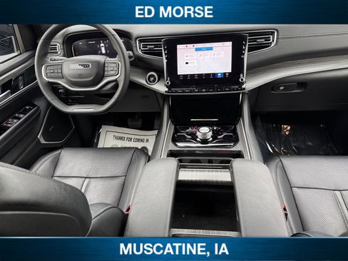 Used 2024 Jeep Wagoneer L Series III w/ Flexible Seating Group image 10