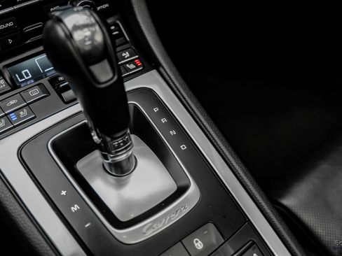 Used 2015 Porsche 911 Carrera image 54