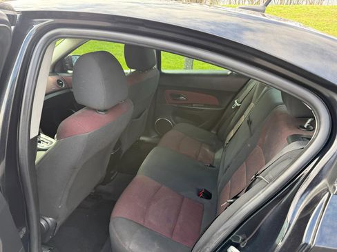 Used 2012 Chevrolet Cruze LT w/ RS Package image 11