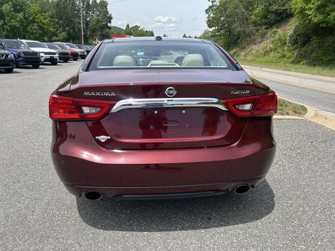 Used 2017 Nissan Maxima Platinum FWD image 4