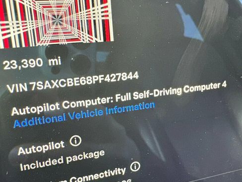 Used 2023 Tesla Model X Plaid image 12