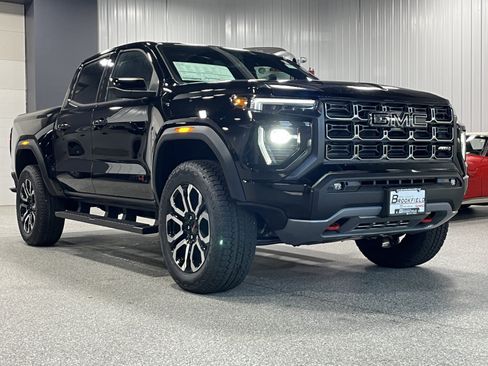 New 2026 GMC Canyon AT4 w/ Nightfall Essentials Package AWD/4WD image 5