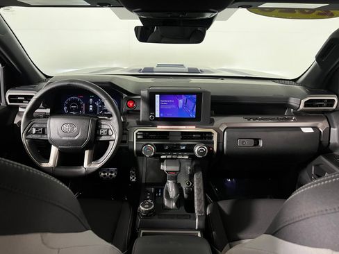 Certified 2025 Toyota Tacoma TRD Sport AWD/4WD image 22