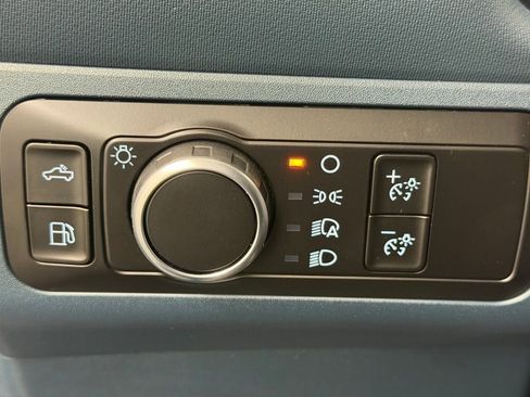 Used 2025 Ford Maverick XL FWD image 27