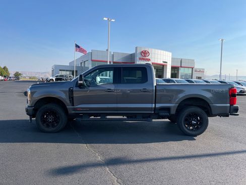 Used 2025 Ford F250 XLT w/ Black Appearance Package AWD/4WD image 6