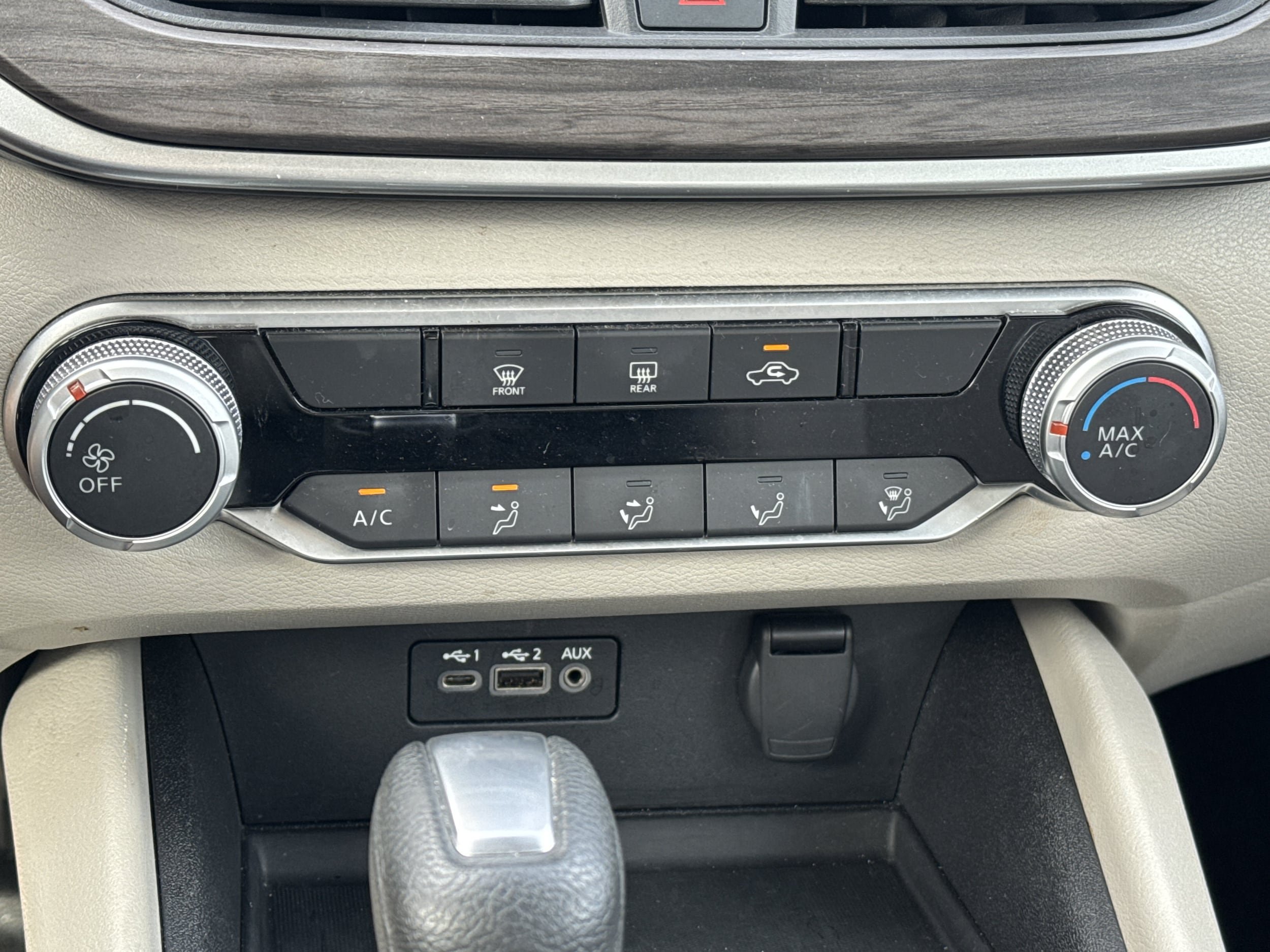 Used 2025 Nissan Altima 2.5 SV FWD image 28
