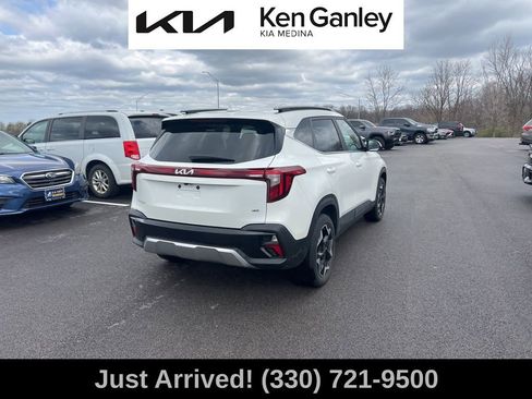 Certified 2024 Kia Seltos EX image 5