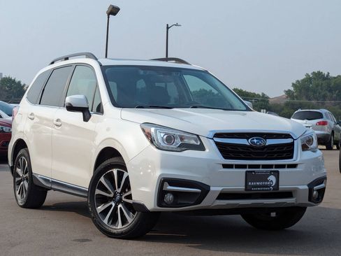 Used 2018 Subaru Forester 2.5i Touring AWD/4WD image 31