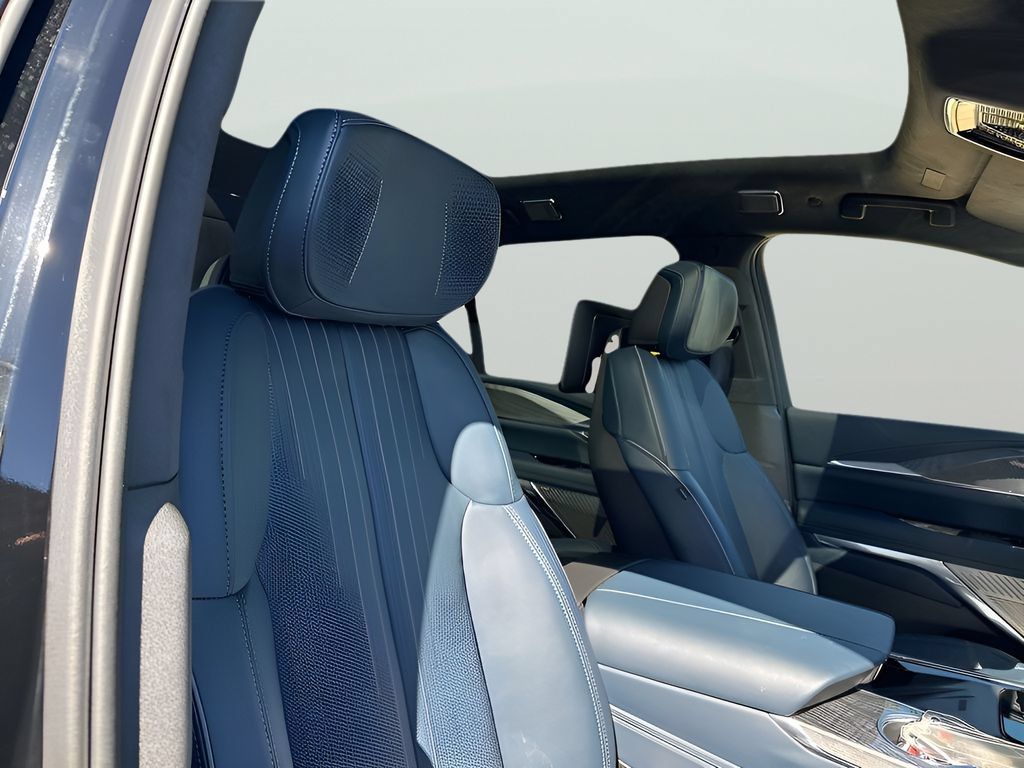 New 2026 Cadillac Escalade IQ Luxury 2 w/ LPO, Floor Liner Package AWD/4WD image 25