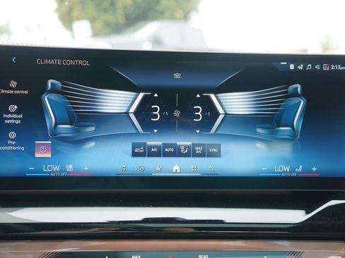 New 2026 BMW i5 eDrive40 w/ M Sport Package image 17