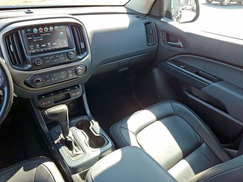 Used 2018 Chevrolet Colorado Z71 image 11
