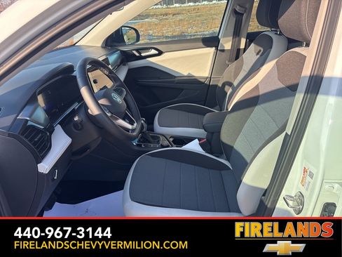 Used 2025 Volkswagen Taos S image 11