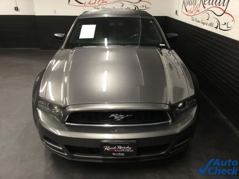 Used 2014 Ford Mustang Convertible image 15