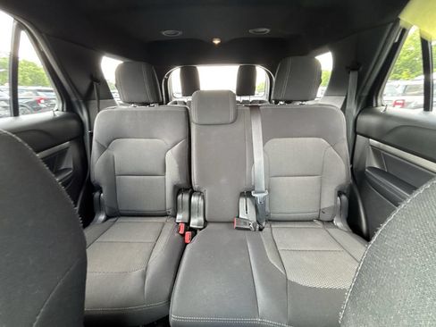 Used 2018 Ford Explorer XLT FWD image 24