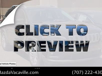 Used 2019 Jeep Cherokee Latitude w/ Popular Appearance Group