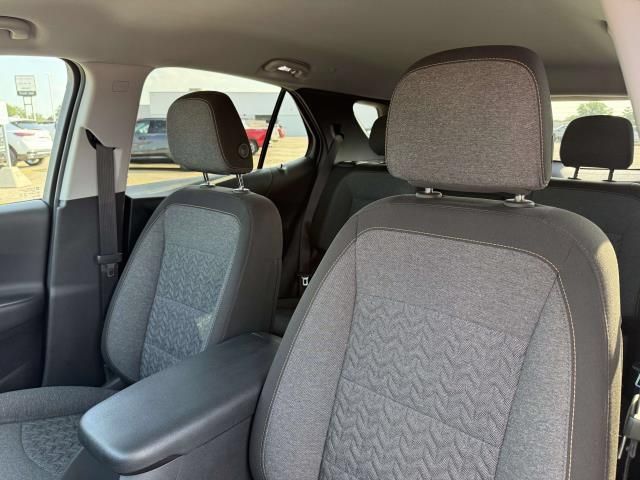 Used 2024 Chevrolet Equinox LT AWD/4WD image 13