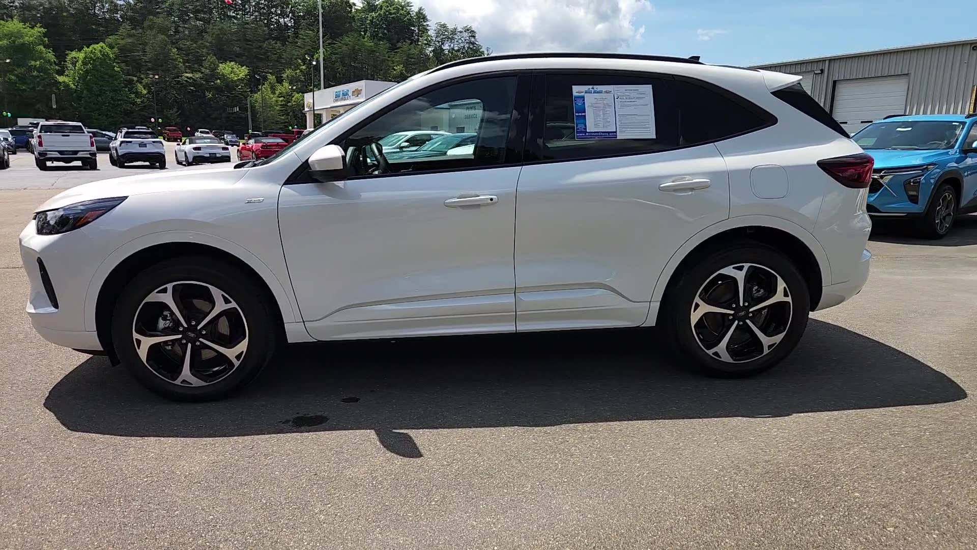 Used 2025 Ford Escape ST-Line Elite AWD/4WD image 6
