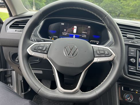 Used 2024 Volkswagen Tiguan S FWD image 16