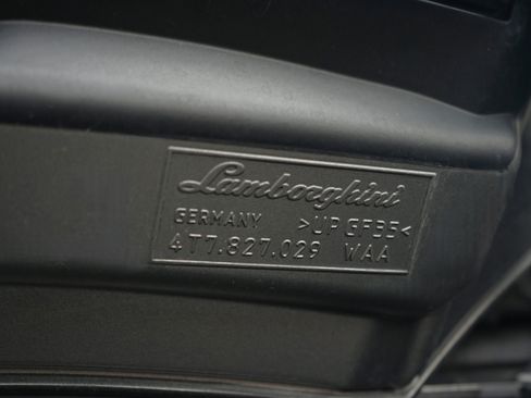 Used 2018 Lamborghini Huracan LP 580-2 image 40