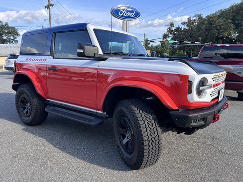 Used 2025 Ford Bronco Stroppe Edition AWD/4WD image 1