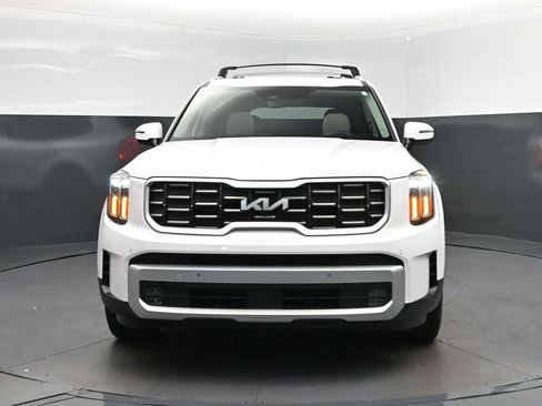 Used 2024 Kia Telluride SX w/ Towing Package FWD image 10
