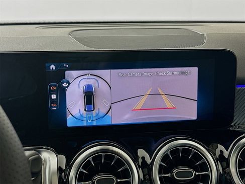 New 2026 Mercedes-Benz GLB 35 AMG 4MATIC image 14