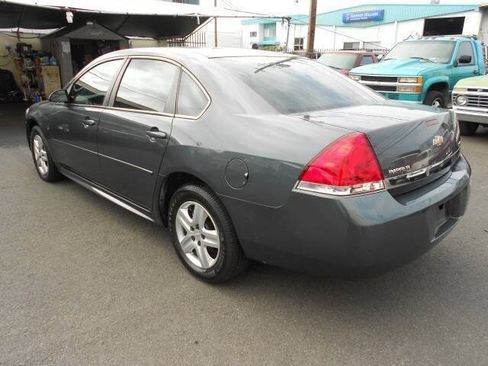 Used 2011 Chevrolet Impala LS FWD image 4