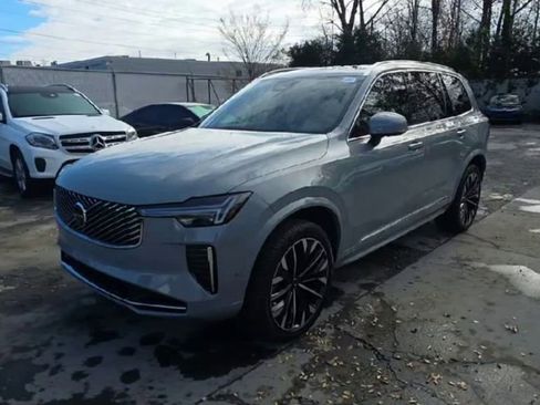 New 2026 Volvo XC90 B6 Plus w/ Protection Package Premier image 4