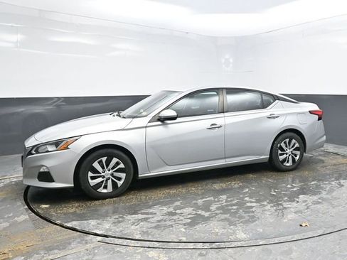 Used 2021 Nissan Altima 2.5 S image 3