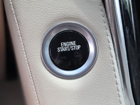 Used 2016 Cadillac Escalade ESV Luxury AWD/4WD image 24