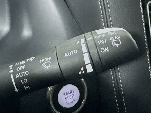 Used 2023 INFINITI QX80 Luxe w/ Cargo Package image 13