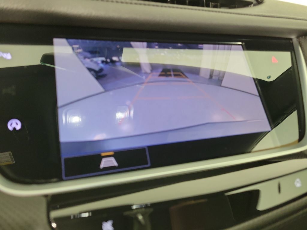 Certified 2025 Cadillac XT5 Luxury FWD image 26