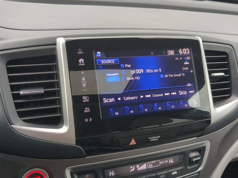 Used 2017 Honda Pilot EX-L image 16