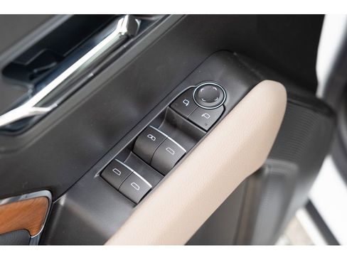 New 2026 GMC Canyon Denali image 14