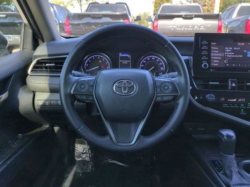 Certified 2022 Toyota Camry SE image 15